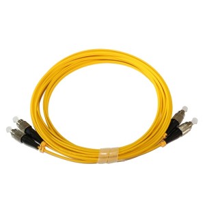 Fiber duplex patch cord kabl