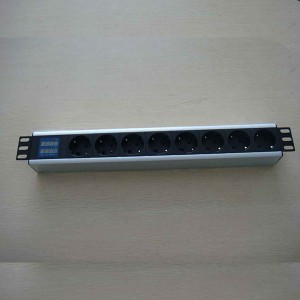 220V razvodni PDU panel 